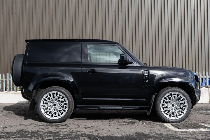 2023 Land Rover Defender 90
