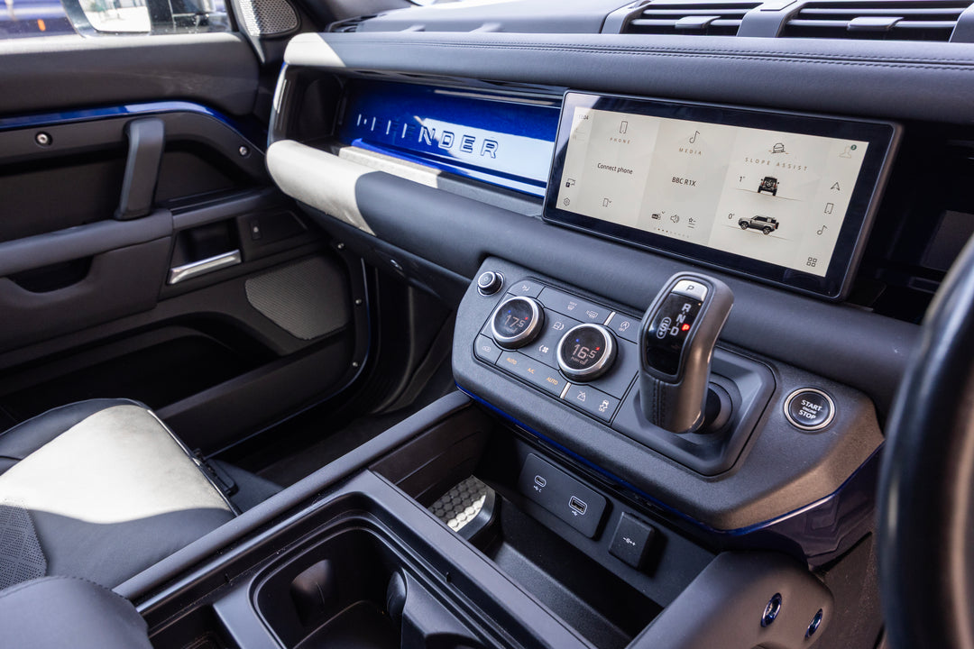 2024 Land Rover Defender 90 Hard Top - Boston Blue